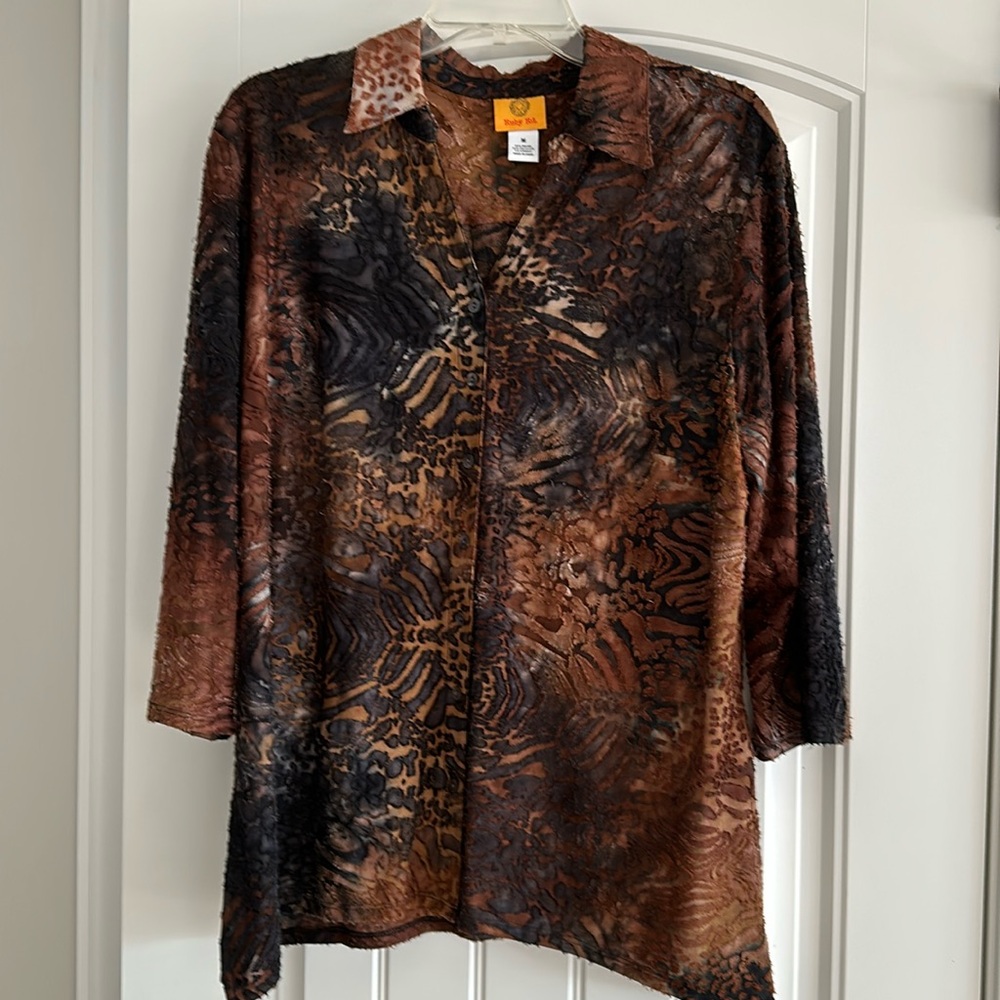 Women’s blouse, size Med, brown/black burn out look. Split hem.